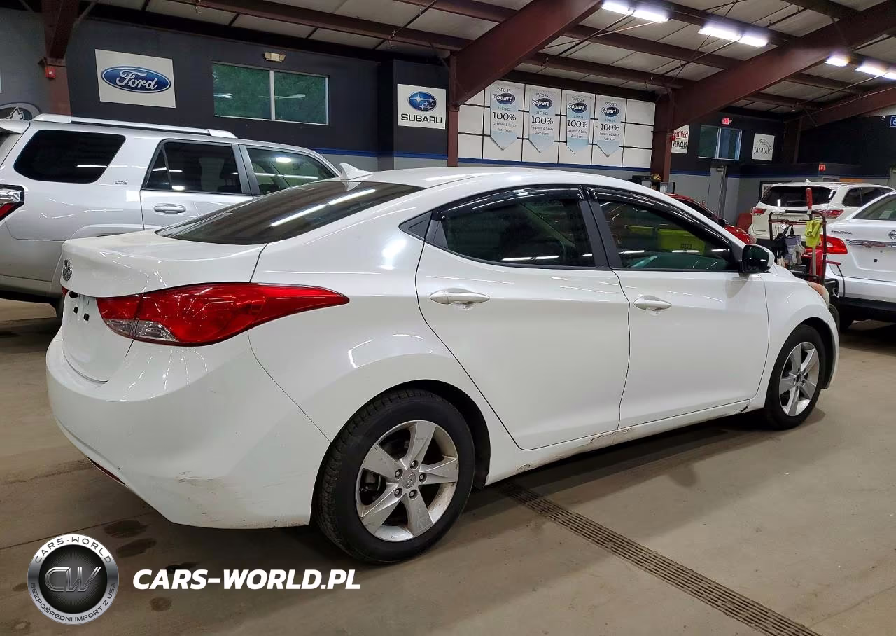 2013 Hyundai Elantra Gls VIN:5NPDH4AE6DH363133 - 3