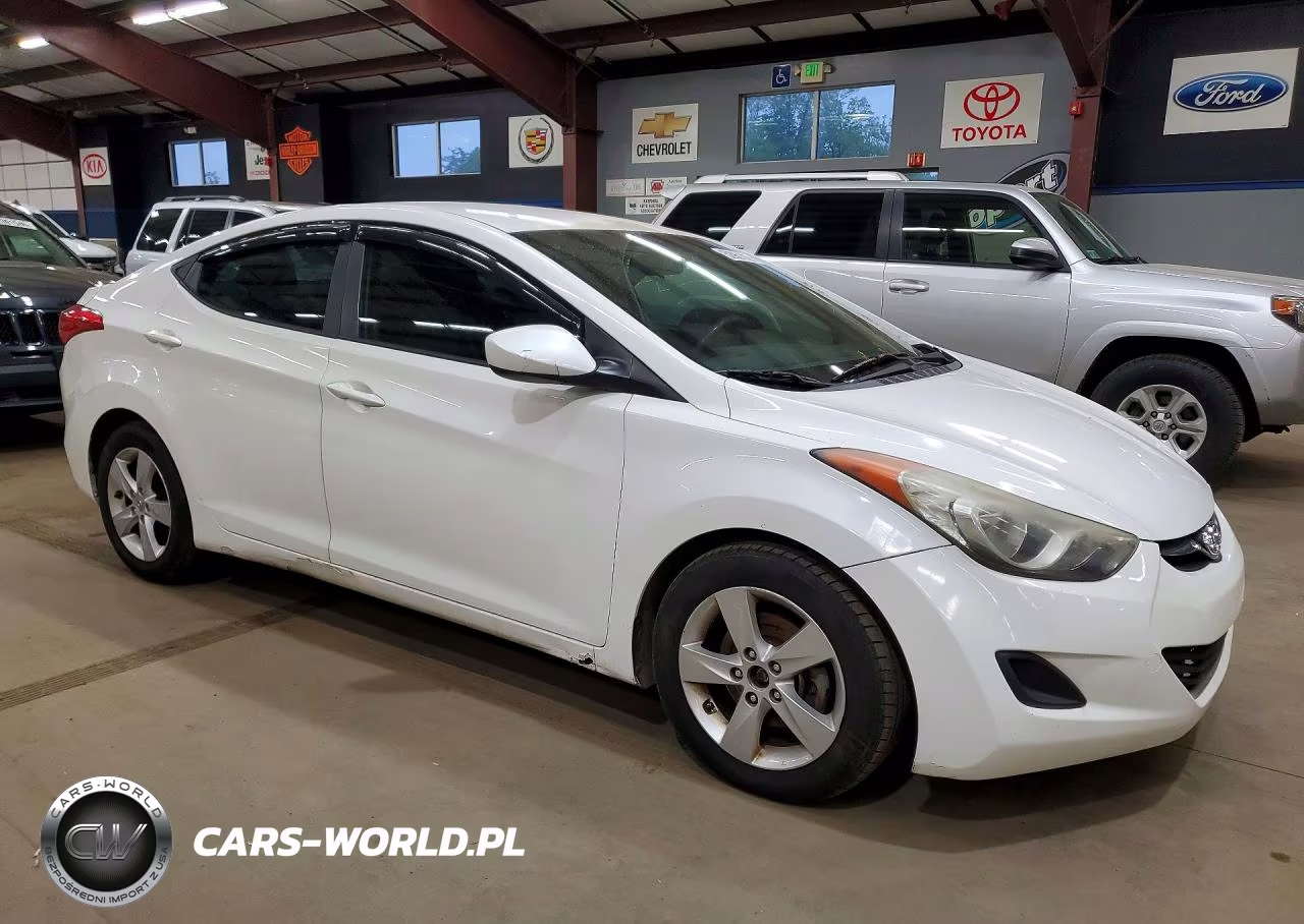 2013 Hyundai Elantra Gls VIN:5NPDH4AE6DH363133 - 4