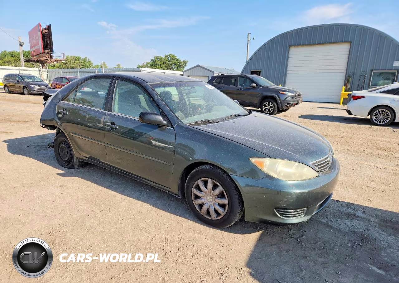 2005 Toyota Camry Le VIN:4T1BE32K85U027548 - 4