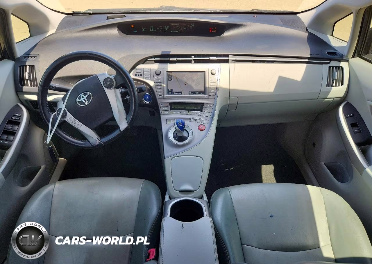 2013 Toyota Prius Four VIN:JTDKN3DU4D5609111 - 8