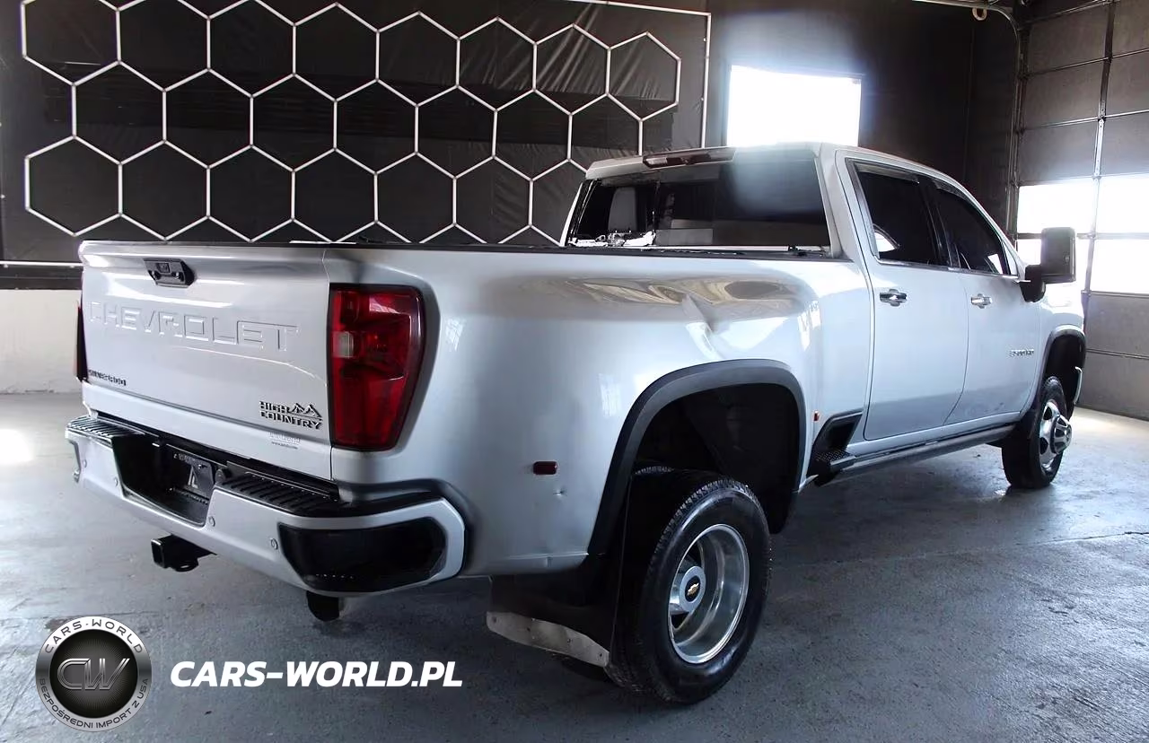 2022 Chevrolet Silverado K3500 High Country VIN:1GC4YVEY8NF270409 - 3