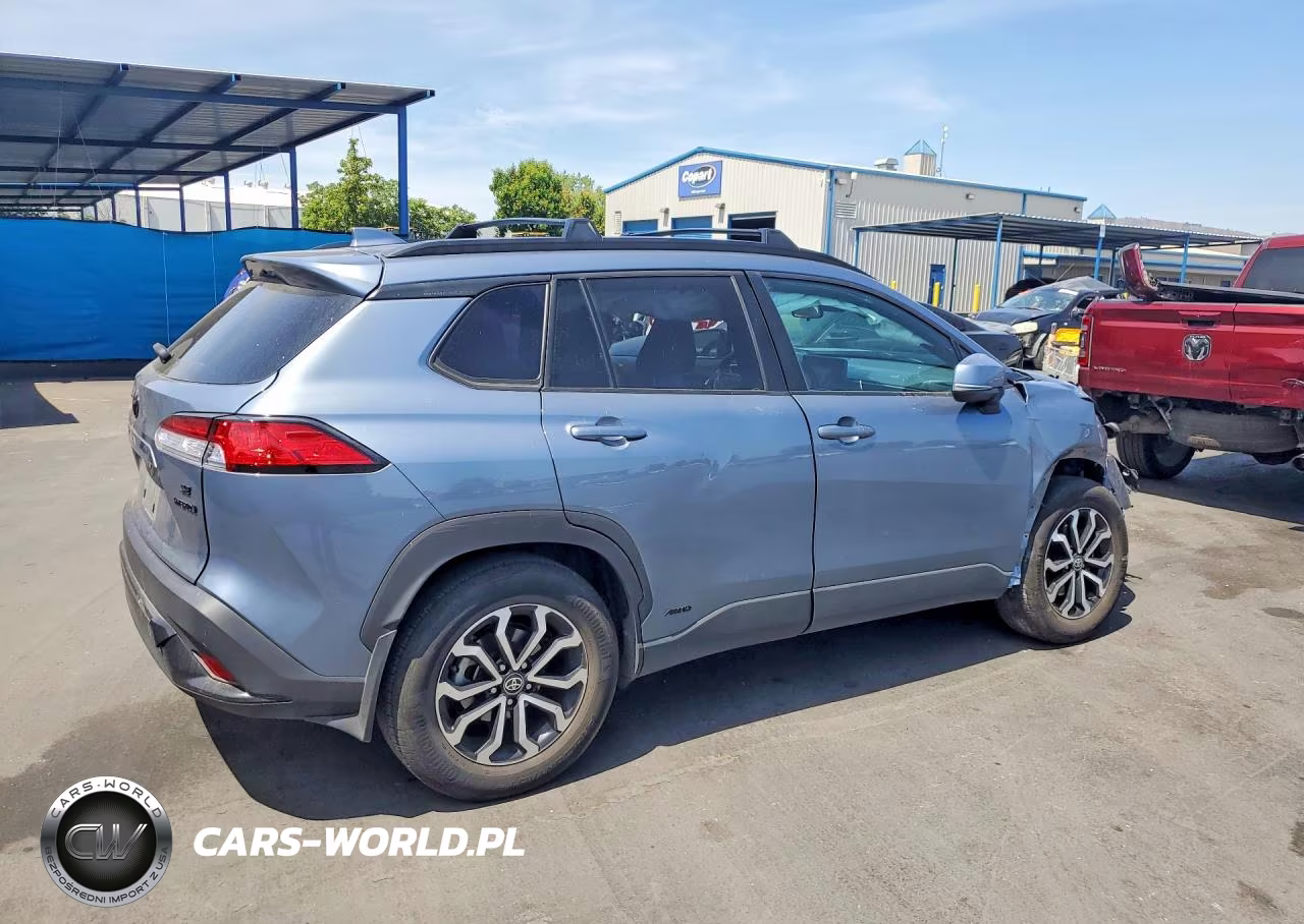2024 Toyota Corolla Cross Hybrid Se VIN:7MUFBABG6RV022508 - 3