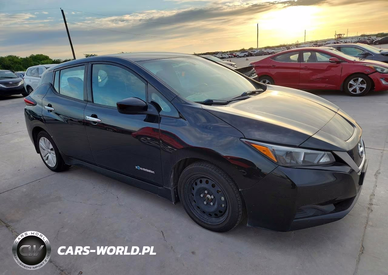 2018 Nissan Leaf S VIN:1N4AZ1CP3JC311825 - 4