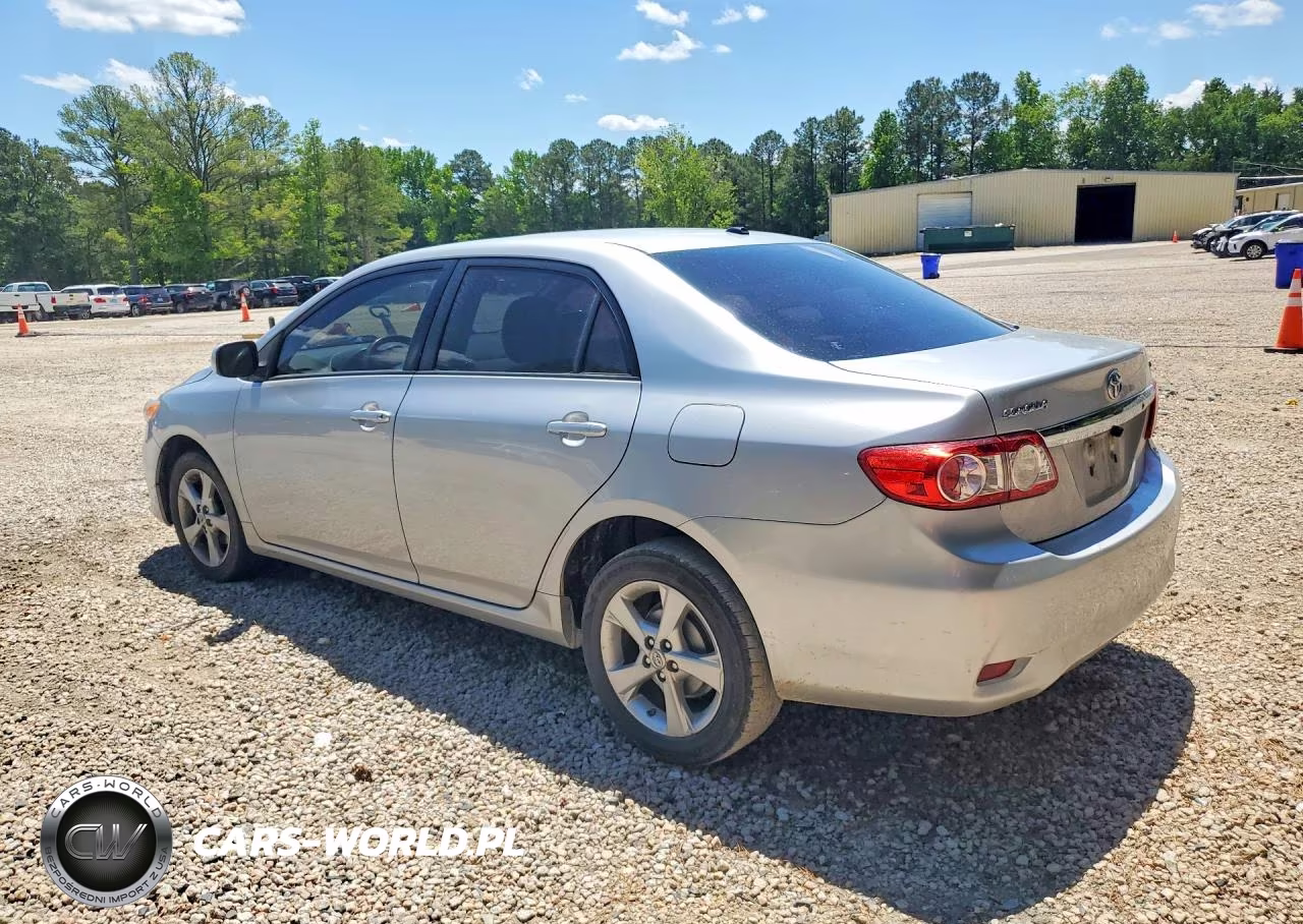 2011 Toyota Corolla Le VIN:2T1BU4EE6BC558811 - 2