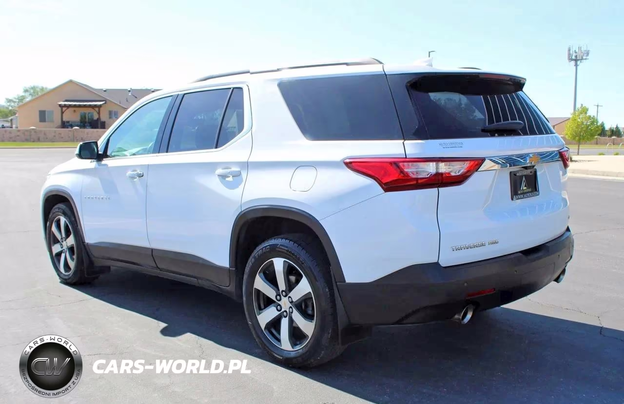 2019 Chevrolet Traverse Lt VIN:1GNEVHKW5KJ286083 - 4