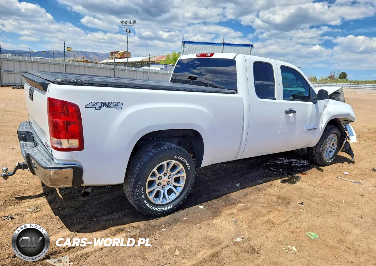 2011 GMC Sierra K1500 VIN:1GTR2TE3XBZ184366 - 3