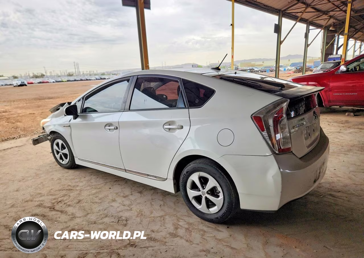 2013 Toyota Prius Three VIN:JTDKN3DU8D5641821 - 2