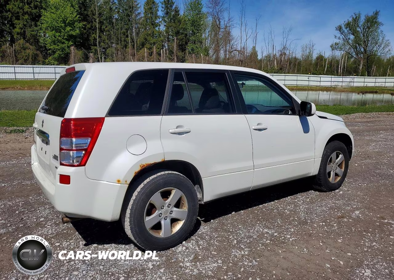 2012 Suzuki Grand Vitara Premium VIN:JS3TD0D62C4100874 - 3