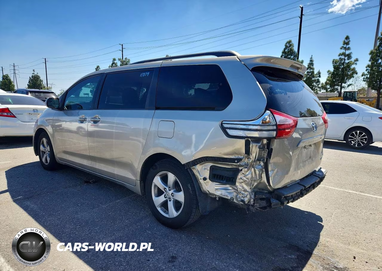 2016 Toyota Sienna Le VIN:5TDKK3DC6GS715073 - 2