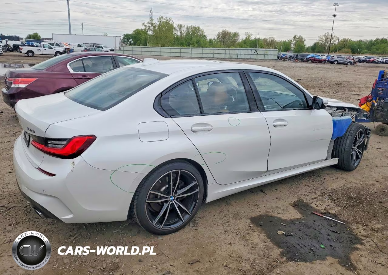 2019 BMW 330Xi VIN:WBA5R7C50KAJ87486 - 3