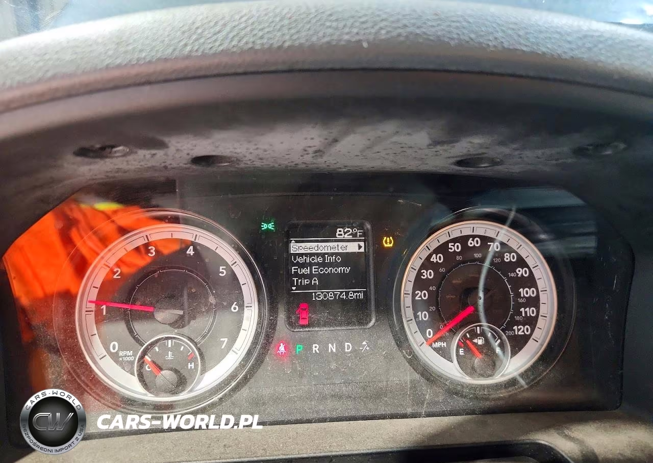 2014 Ram 1500 St VIN:3C6JR6AG5EG219619 - 9