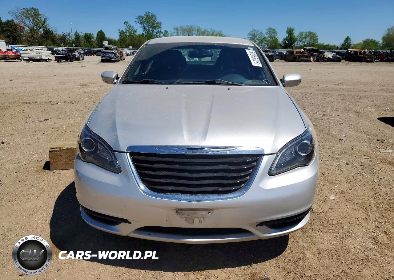 2012 Chrysler 200 Touring VIN:1C3CCBBG0CN305262 - 5
