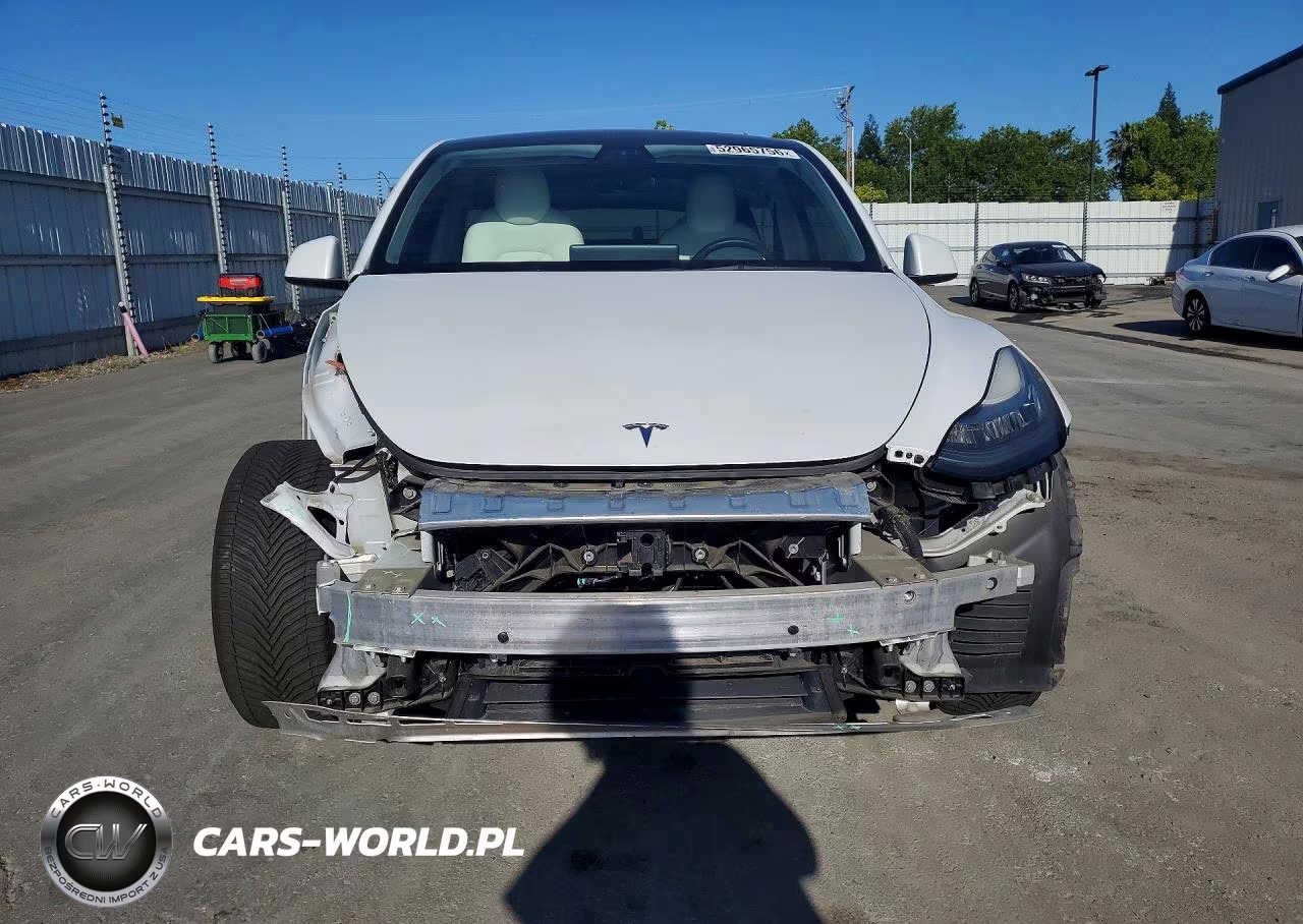 2021 Tesla Model Y VIN:5YJYGDEE4MF212756 - 5