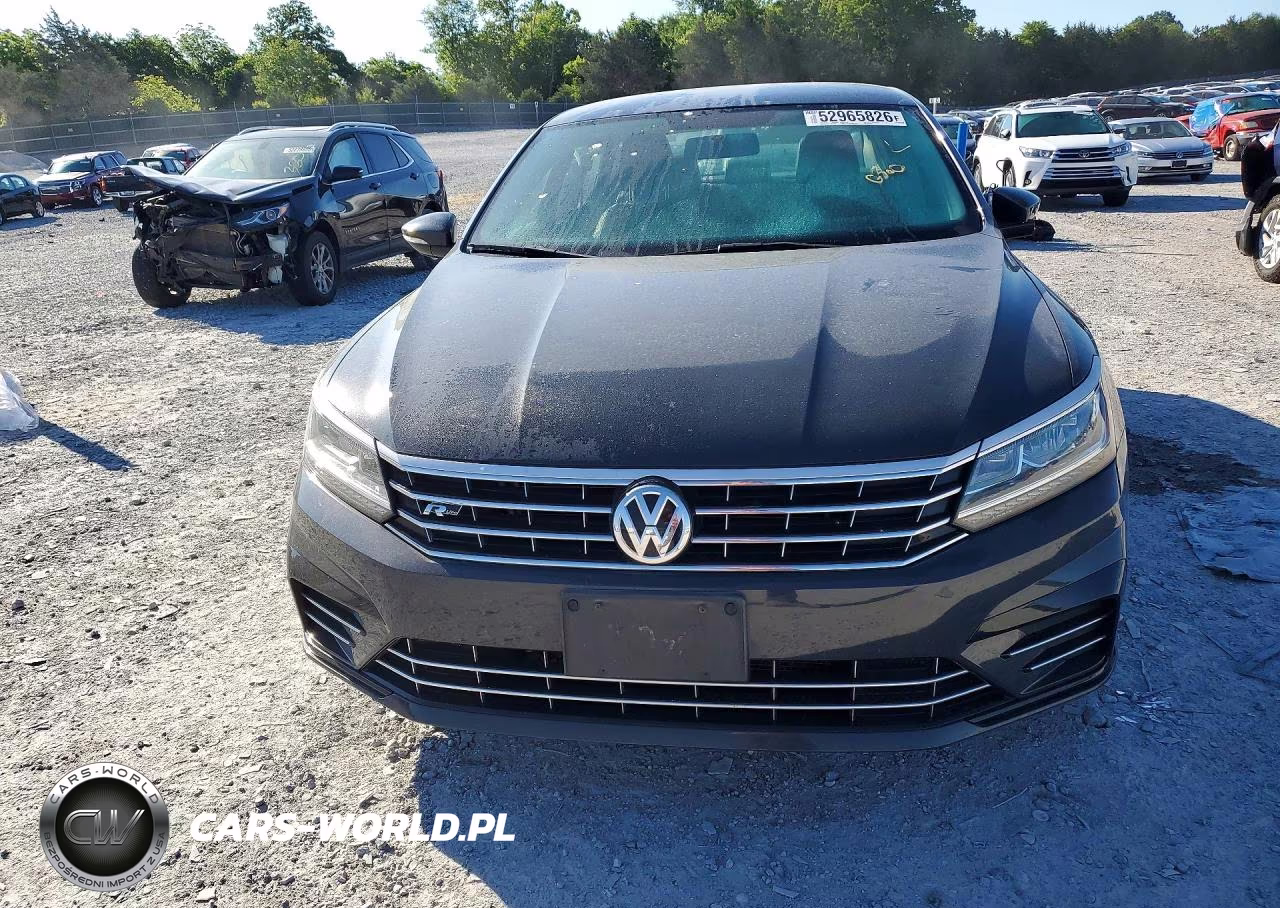 2018 Volkswagen Passat S VIN:1VWAA7A32JC008049 - 5