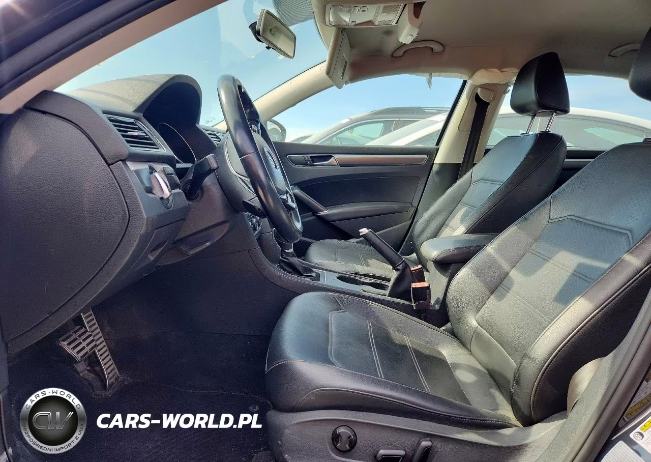 2018 Volkswagen Passat S VIN:1VWAA7A32JC008049 - 7