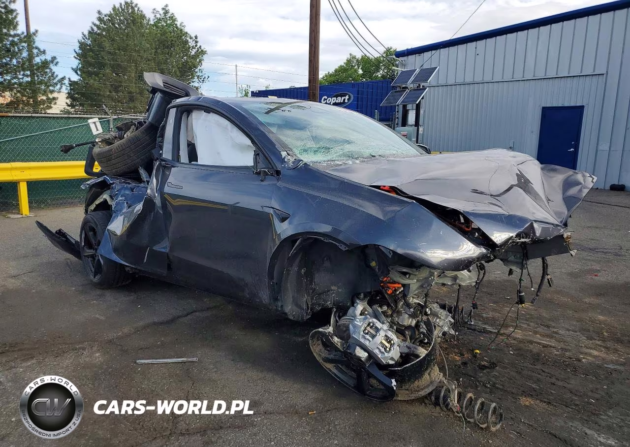 2026 Tesla Model Y VIN:7SAYGDEE3TA623354 - 4