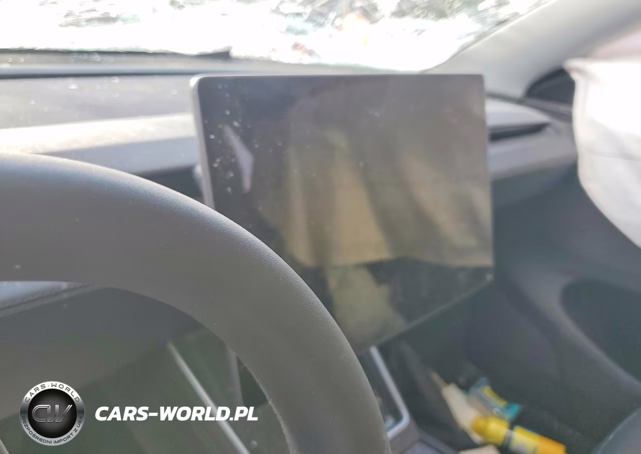 2026 Tesla Model Y VIN:7SAYGDEE3TA623354 - 9