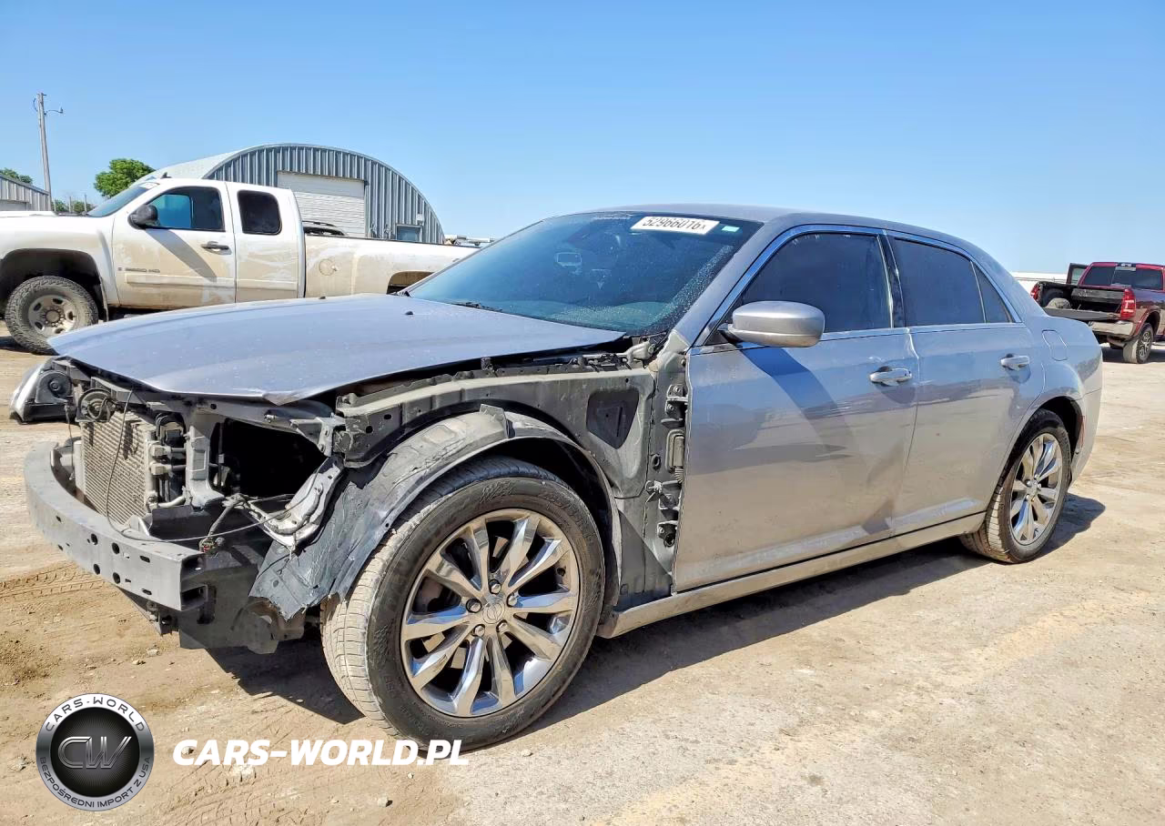 2015 Chrysler 300 Limited