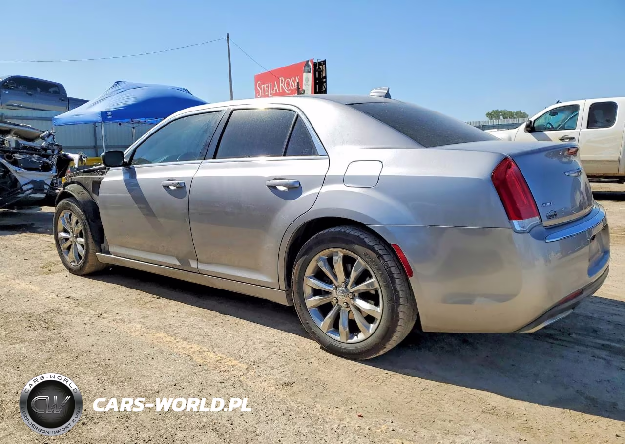 2015 Chrysler 300 Limited VIN:2C3CCARG9FH773066 - 2