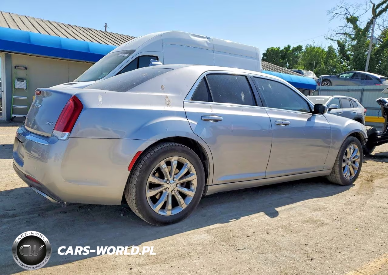 2015 Chrysler 300 Limited VIN:2C3CCARG9FH773066 - 3