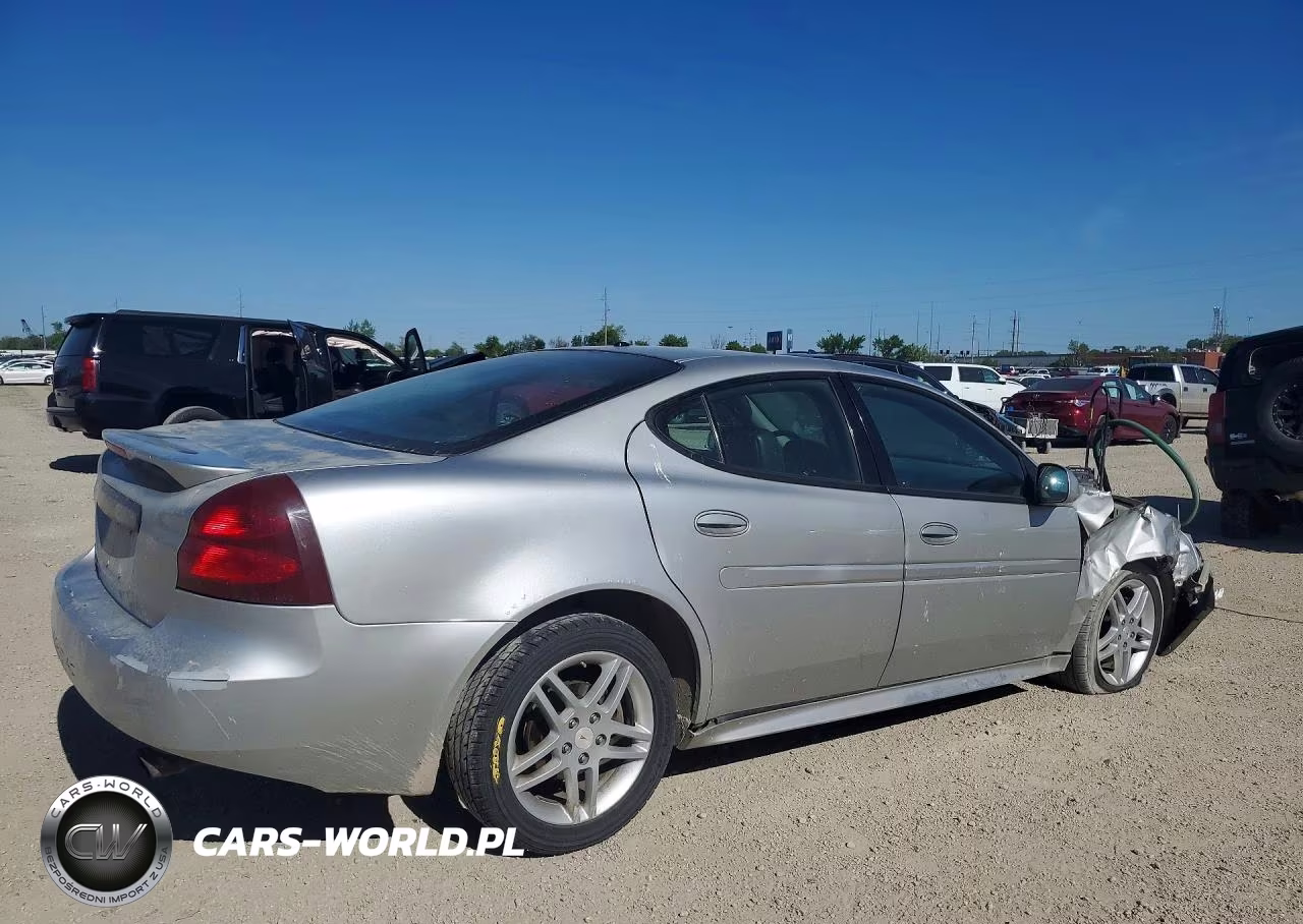 2007 Pontiac Grand Prix VIN:2G2WP552671103326 - 3