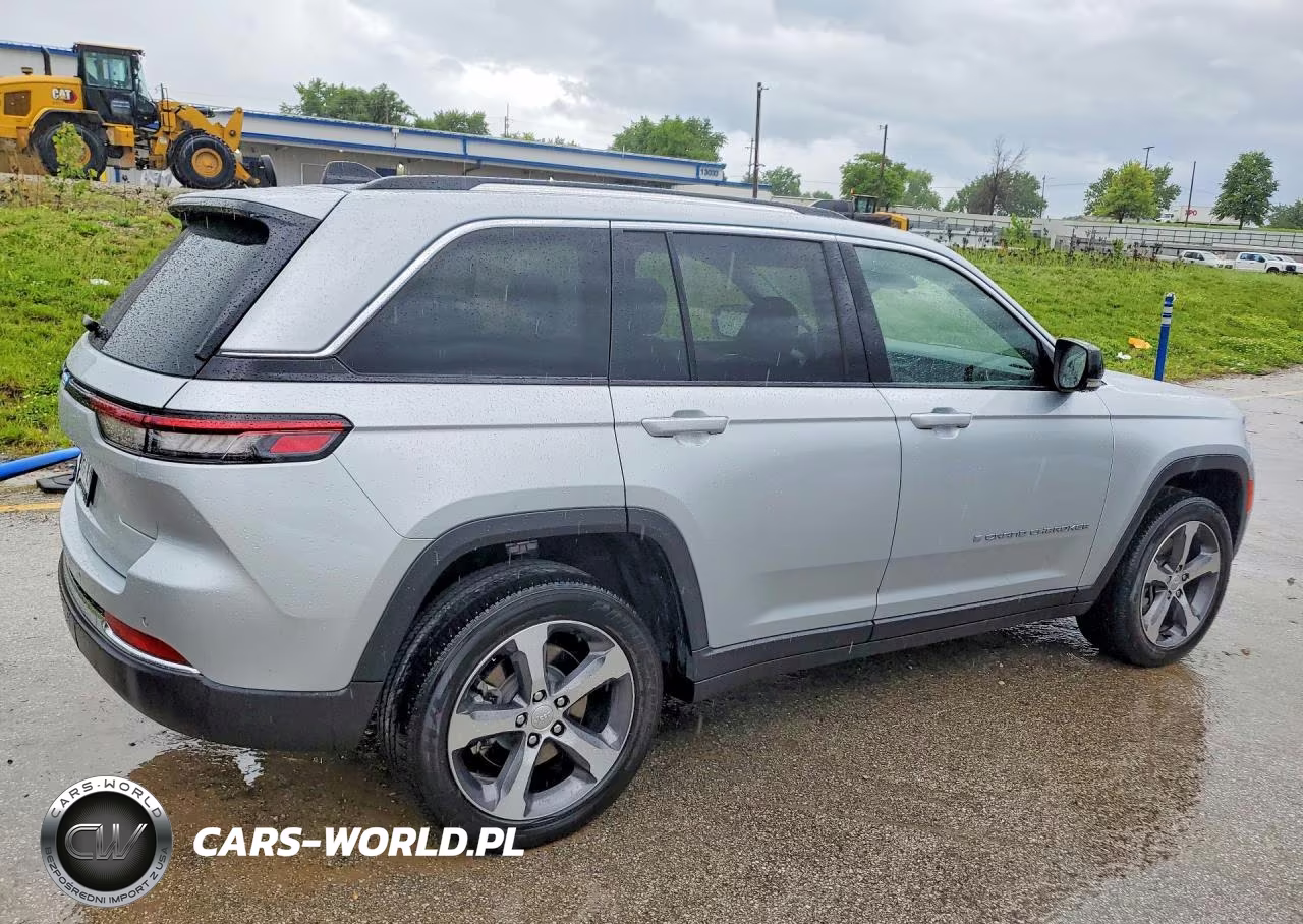 2022 Jeep Grand Cherokee Limited 4Xe VIN:1C4RJYB67N8747768 - 3