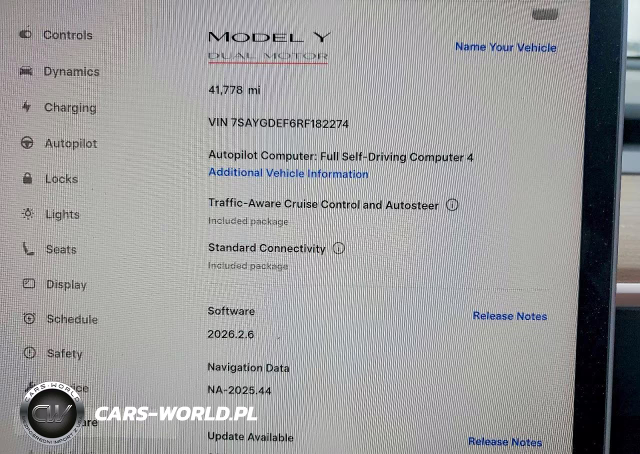 2024 Tesla Model Y VIN:7SAYGDEF6RF182274 - 9