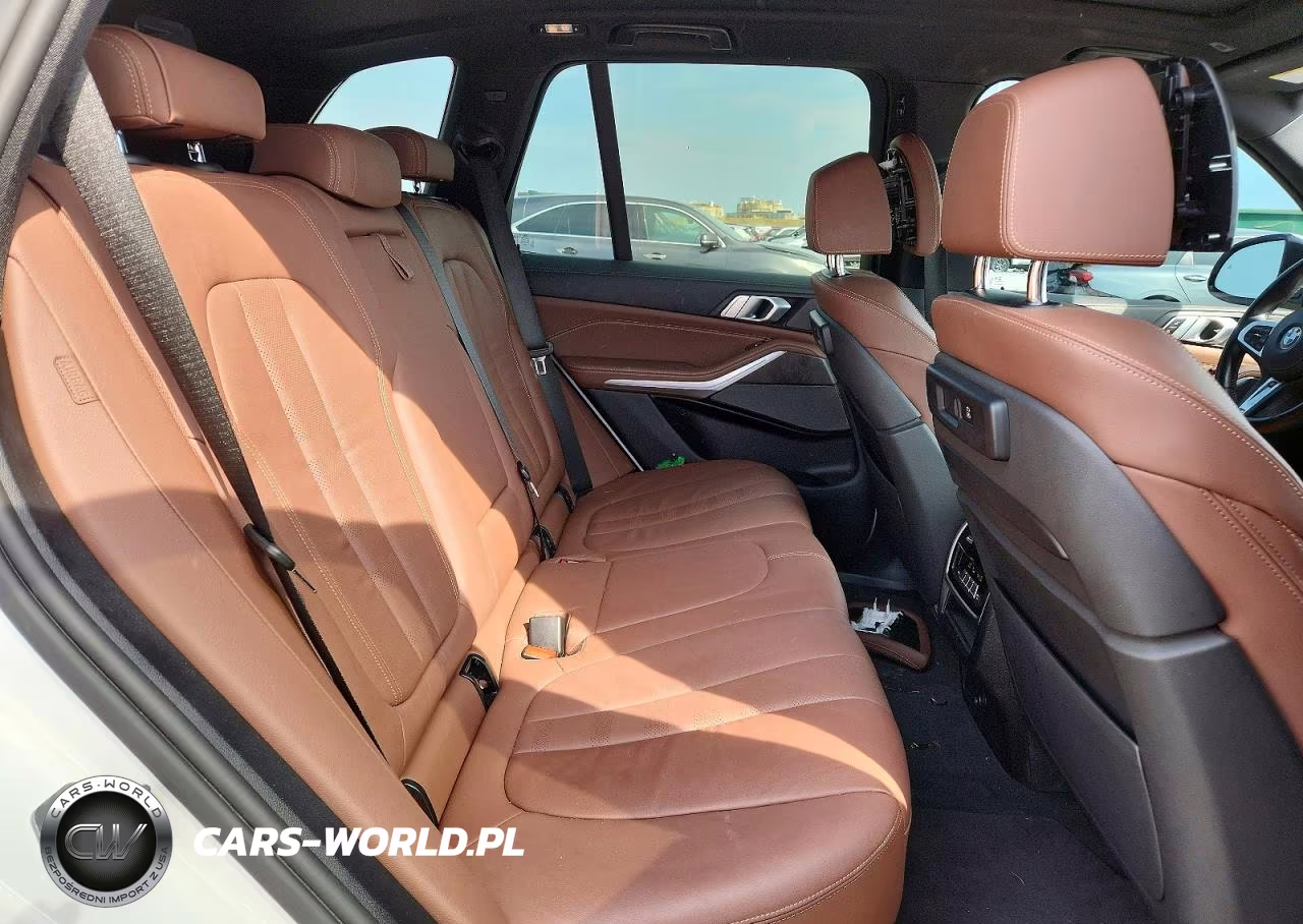 2020 BMW X5 xDrive40I VIN:5UXCR6C04L9D02264 - 11