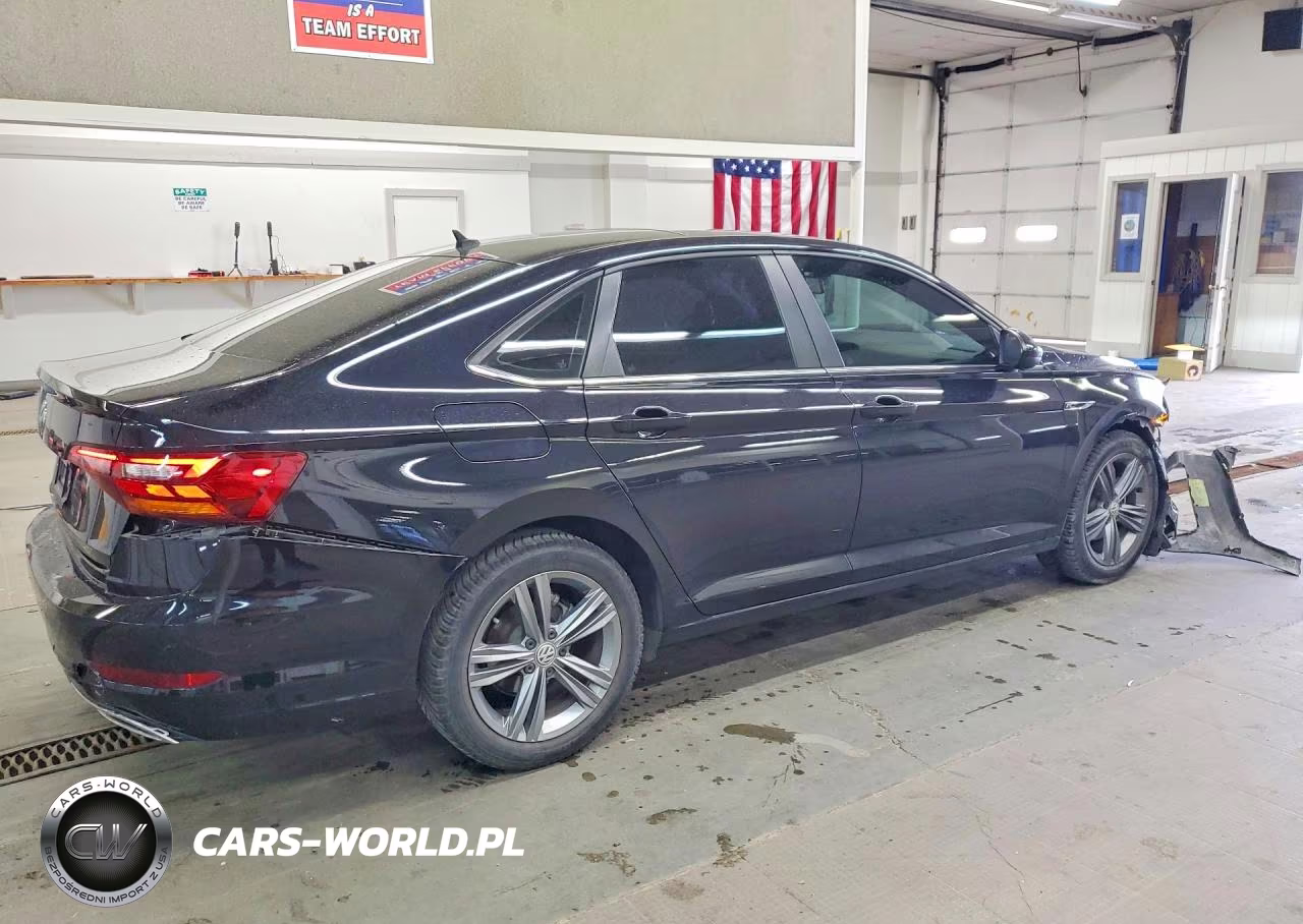 2019 Volkswagen Jetta S VIN:3VWC57BU4KM116998 - 3