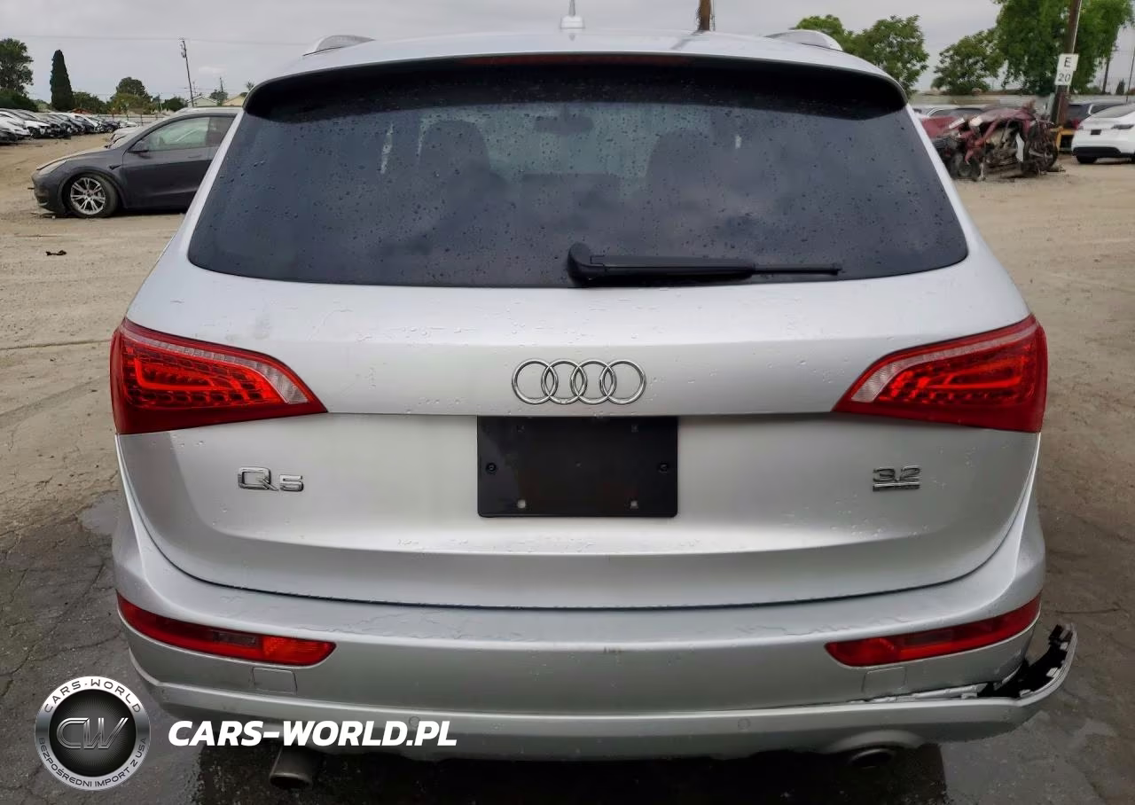 2010 Audi Q5 Premium Plus VIN:WA1LKAFP3AA007483 - 6