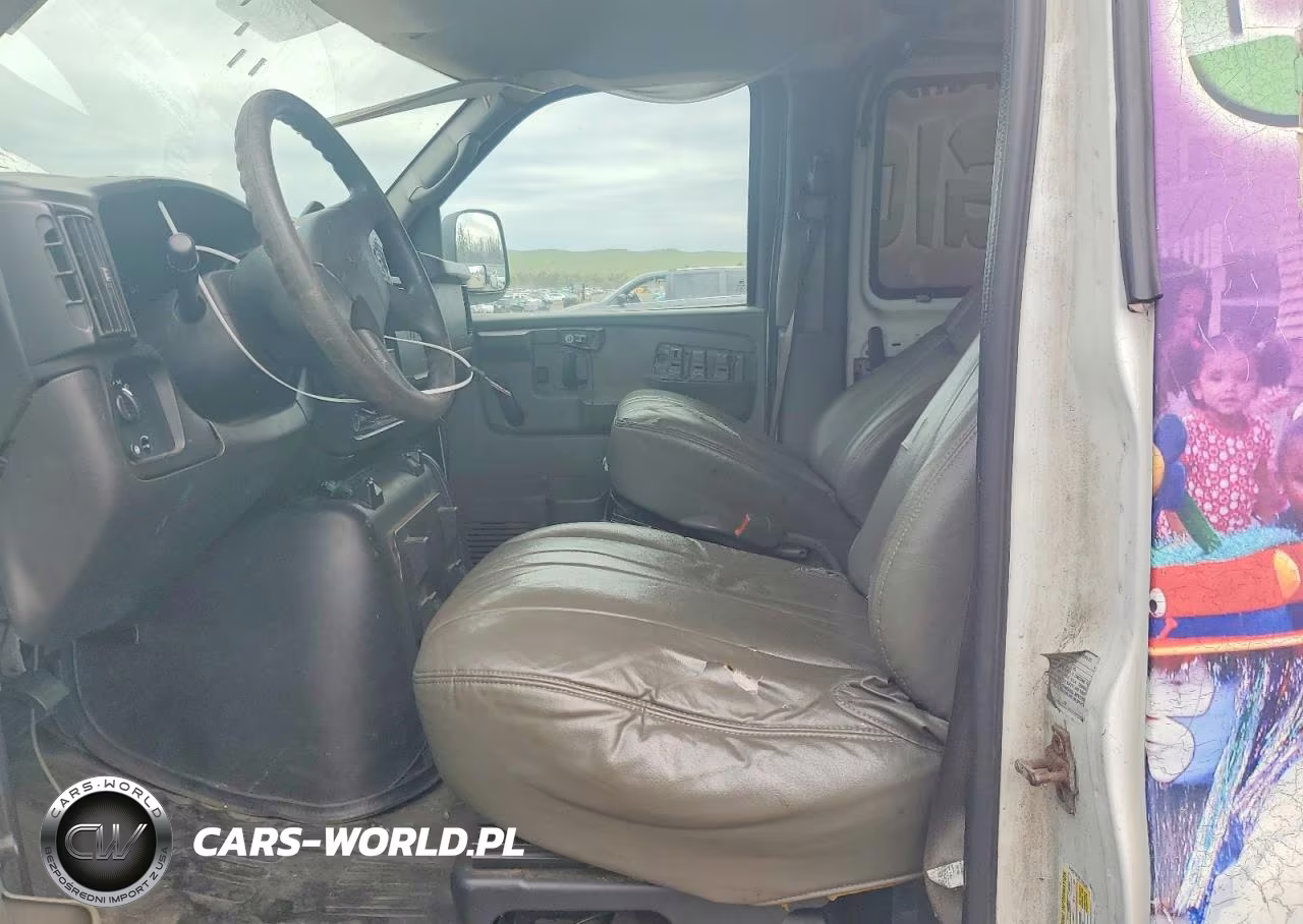 2007 Chevrolet Express 1500 Delivery Van VIN:1GCFG15X471208386 - 7