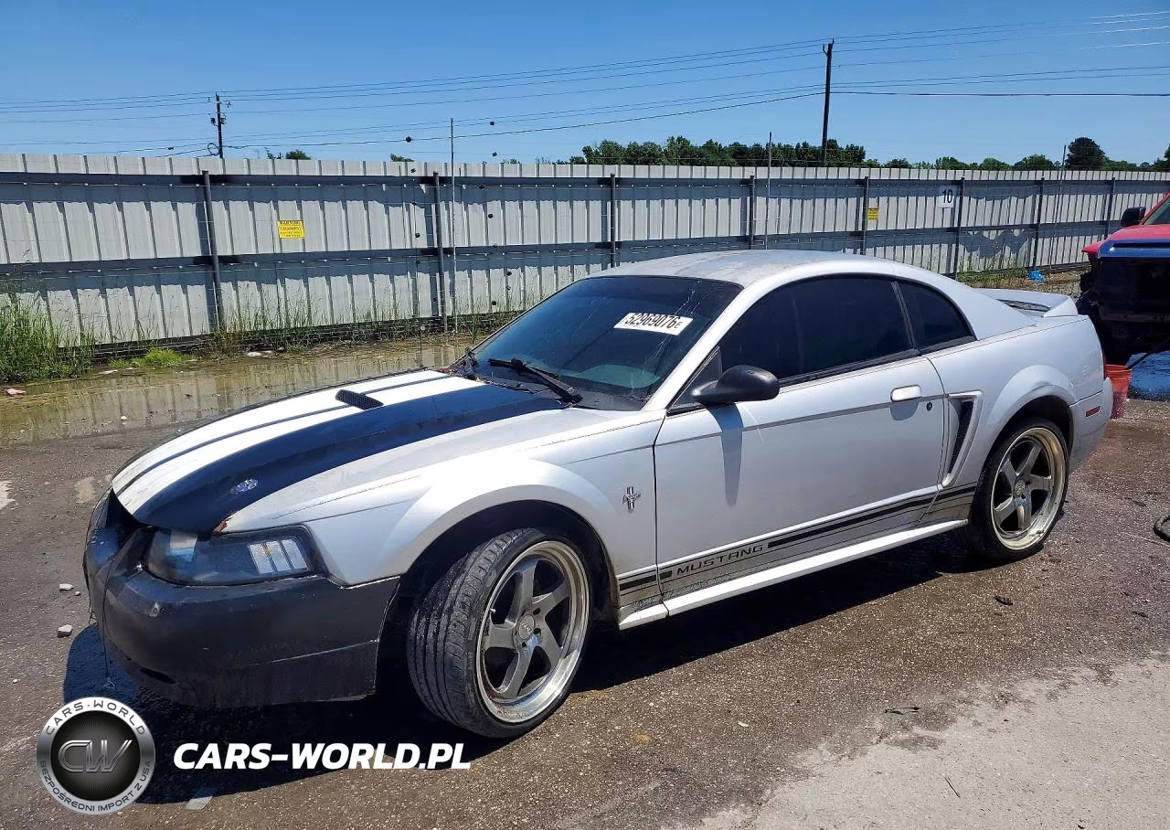 2000 Ford Mustang