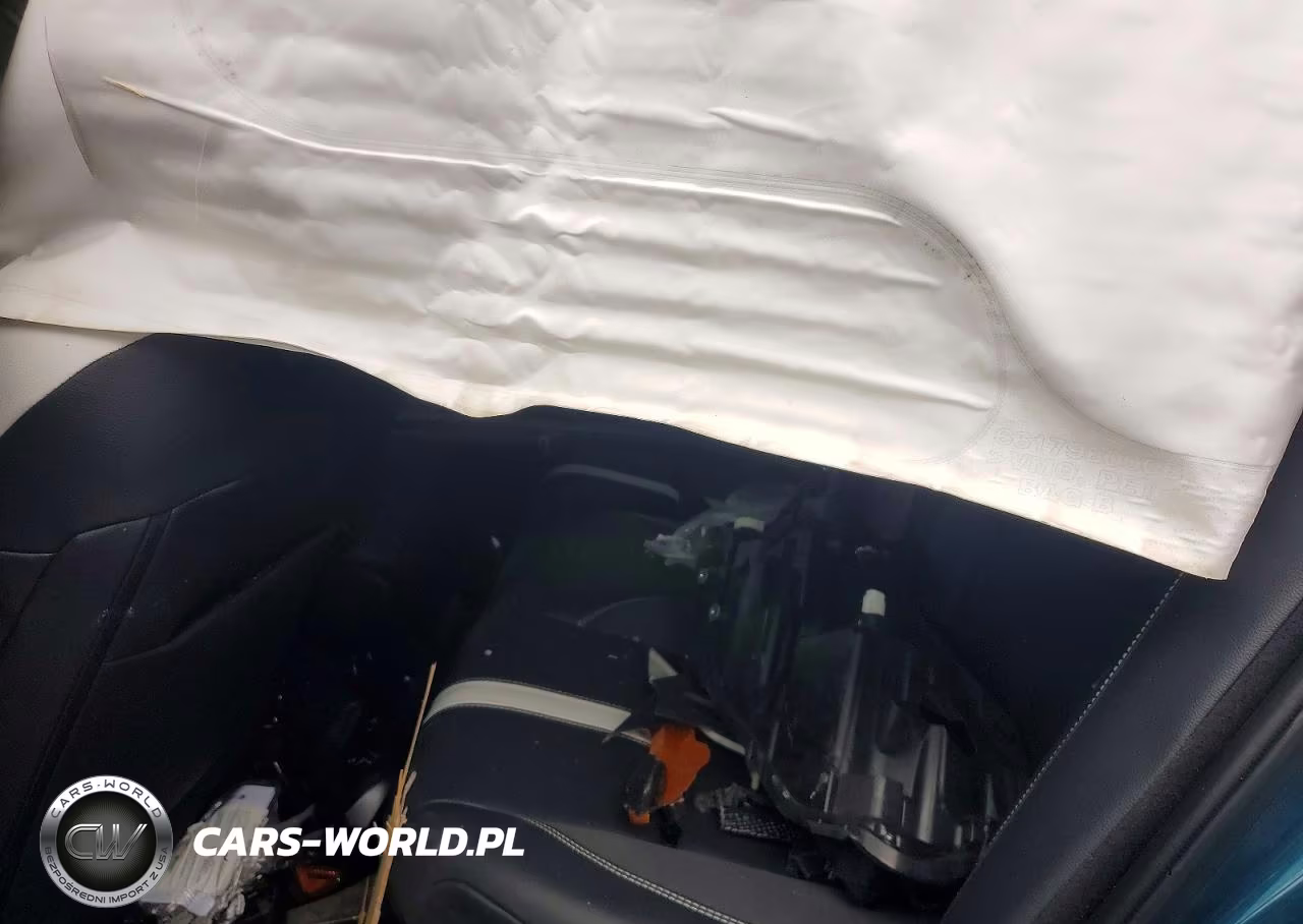 2025 Toyota Camry Se VIN:4T1DAACK2SU541009 - 10