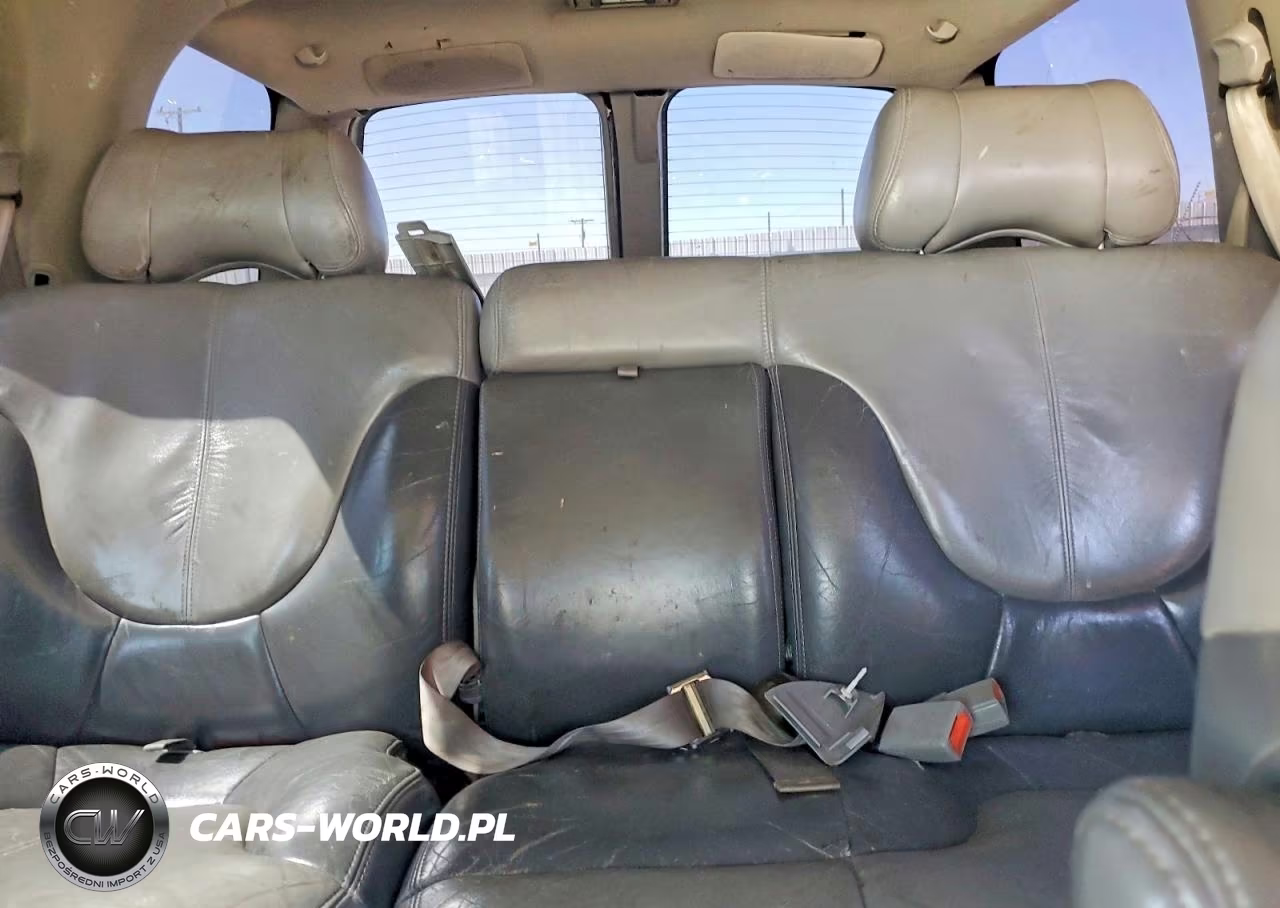 2000 GMC Yukon Denali VIN:1GKEK13R8YR107177 - 10