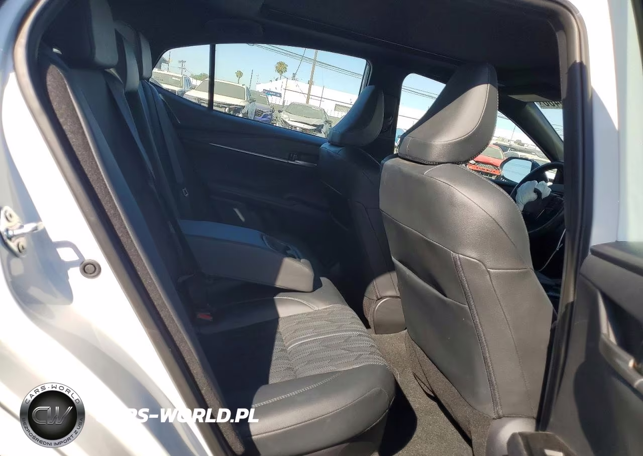 2025 Toyota Camry Xse VIN:4T1DAACK9SU096834 - 10