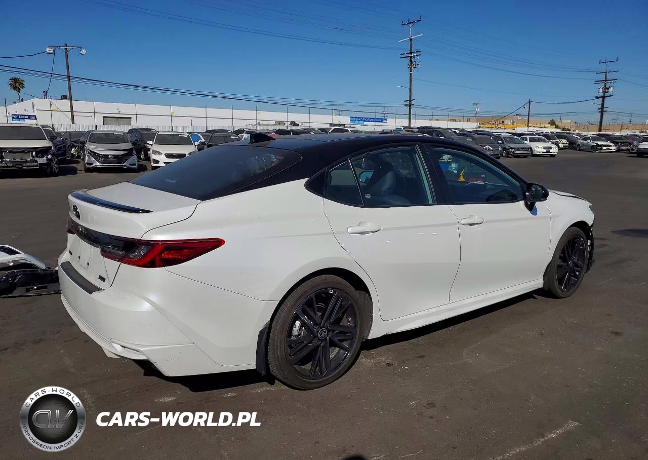 2025 Toyota Camry Xse VIN:4T1DAACK9SU096834 - 3