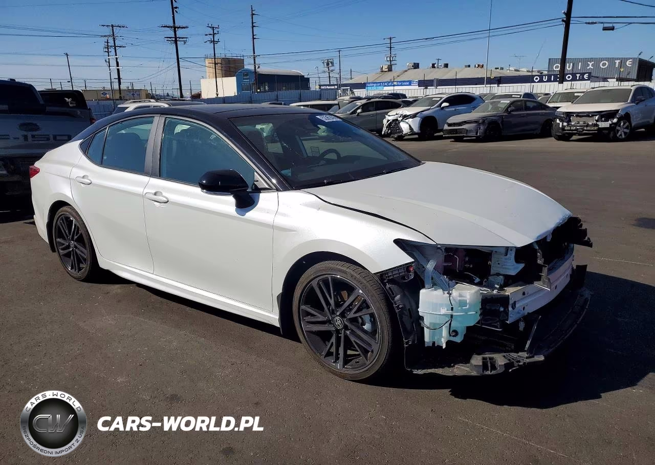 2025 Toyota Camry Xse VIN:4T1DAACK9SU096834 - 4