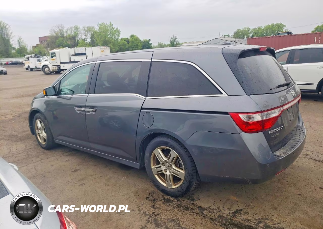2012 Honda Odyssey Touring VIN:5FNRL5H95CB089827 - 2