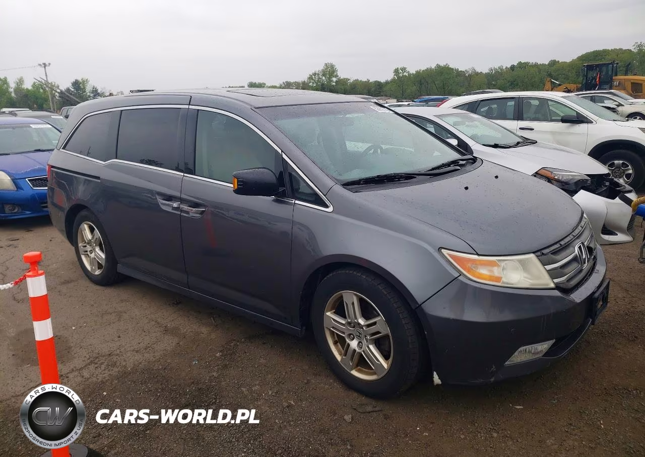 2012 Honda Odyssey Touring VIN:5FNRL5H95CB089827 - 4