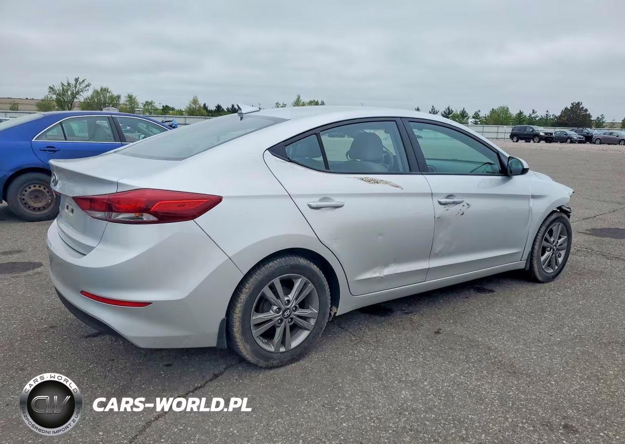 2017 Hyundai Elantra Se VIN:5NPD84LF1HH156127 - 3