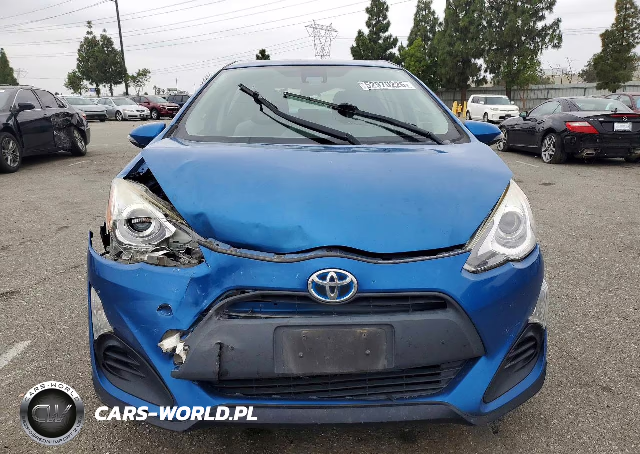 2017 Toyota Prius C One VIN:JTDKDTB39H1595975 - 5