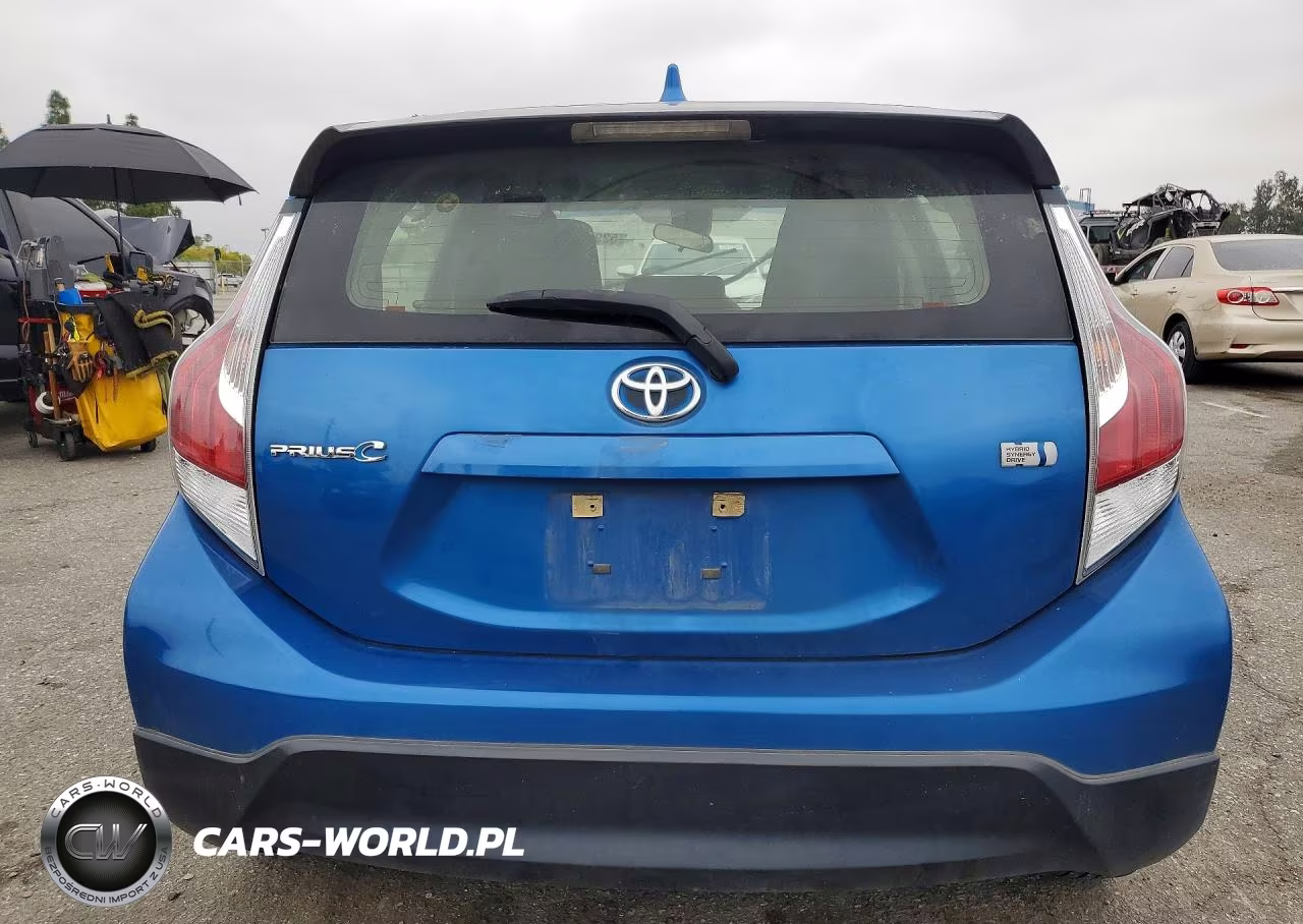 2017 Toyota Prius C One VIN:JTDKDTB39H1595975 - 6