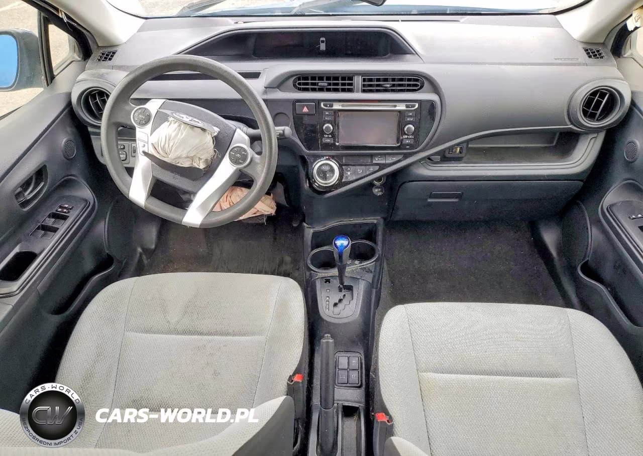 2017 Toyota Prius C One VIN:JTDKDTB39H1595975 - 8