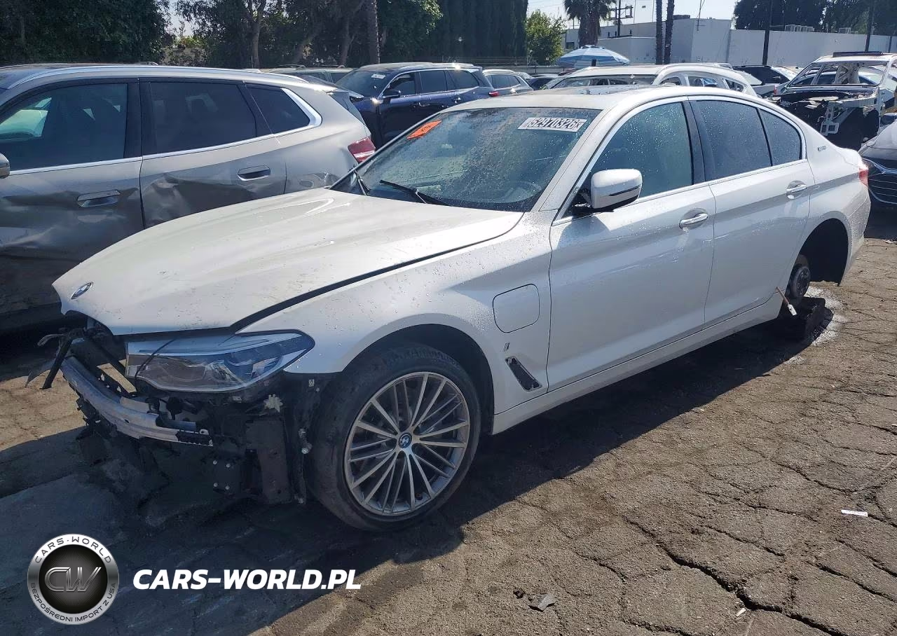 2018 BMW 530E