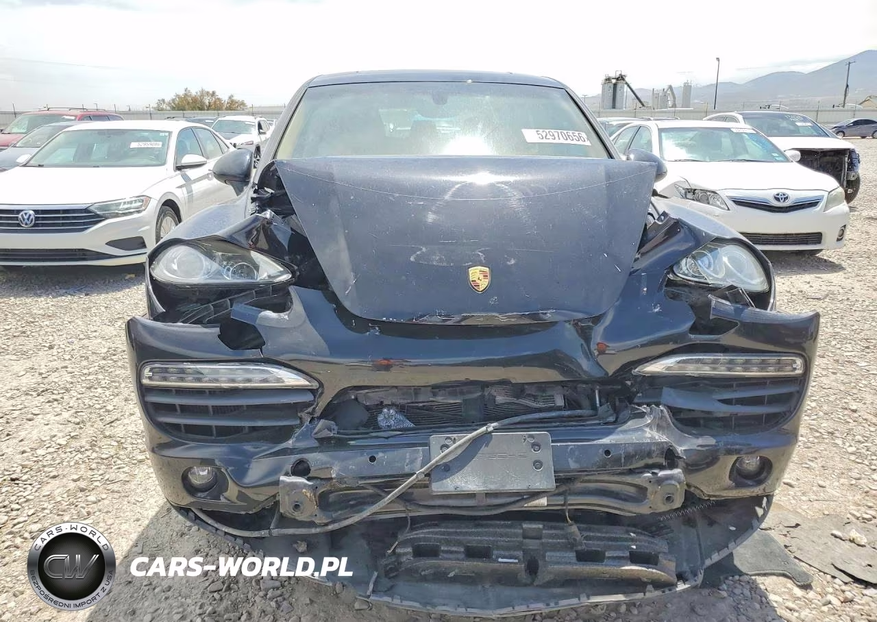 2012 Porsche Cayenne S Hybrid VIN:WP1AE2A25CLA90118 - 5