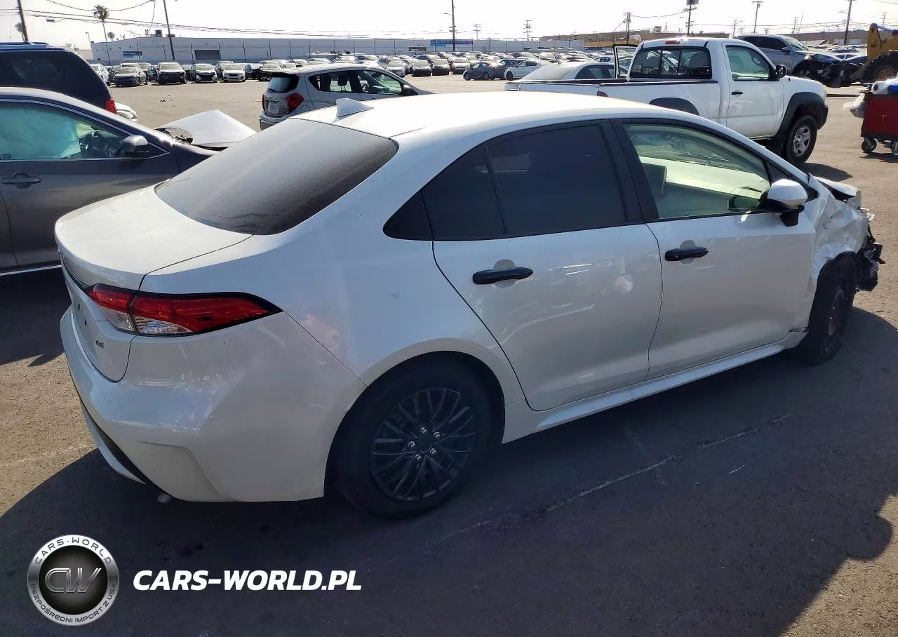 2021 Toyota Corolla Le VIN:JTDEPMAE5MJ136367 - 3