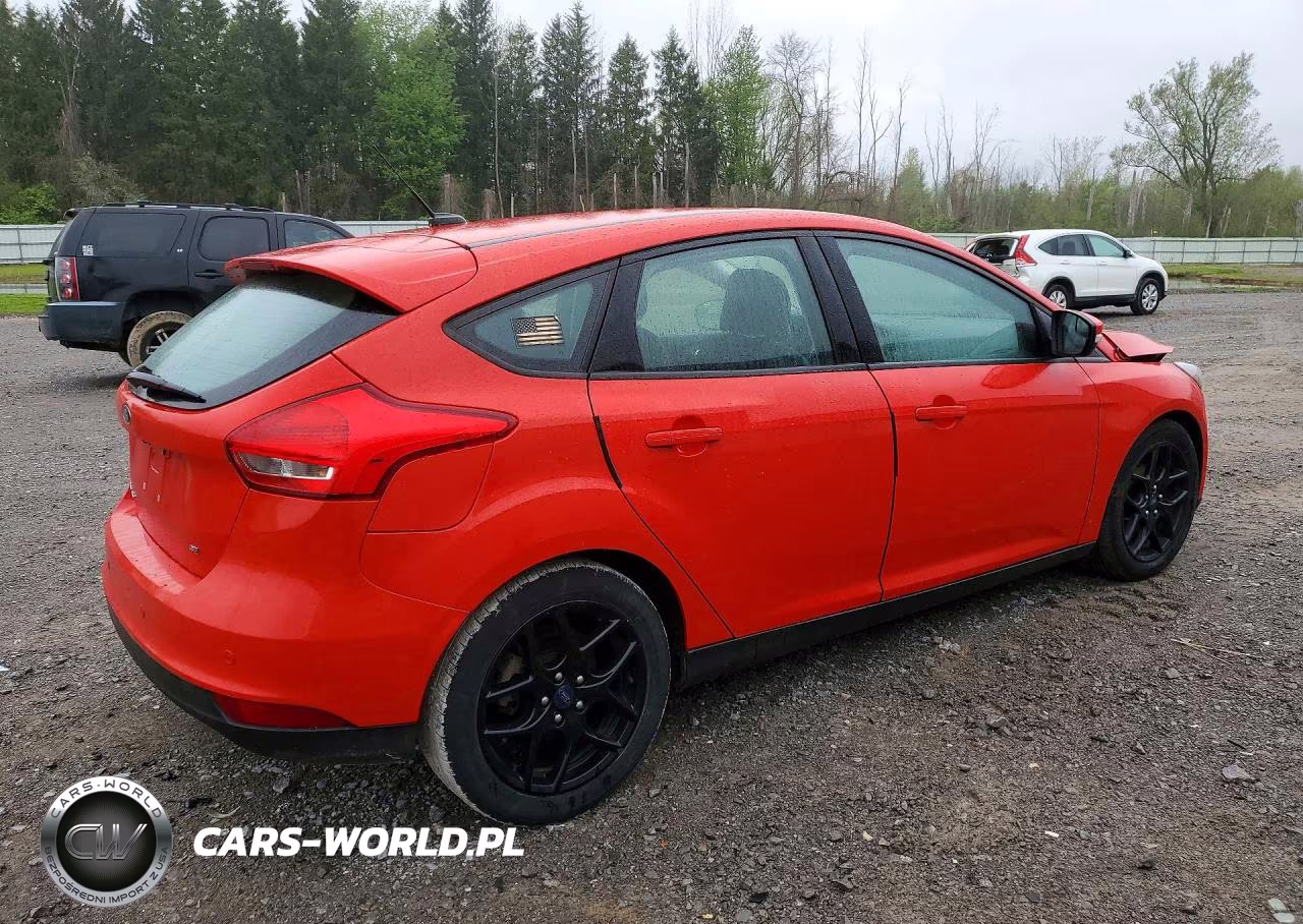 2016 Ford Focus Se VIN:1FADP3K27GL321741 - 3
