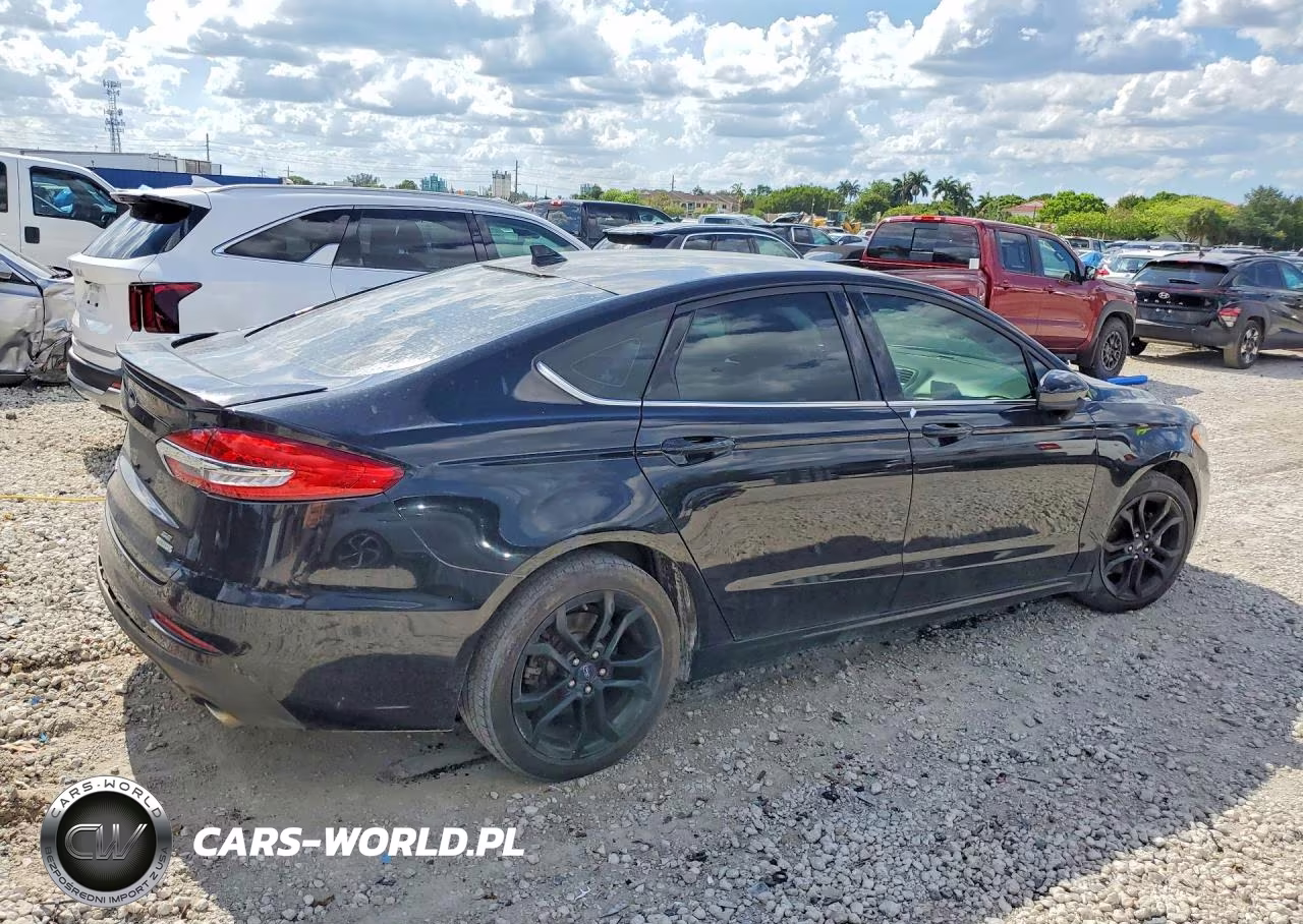 2020 Ford Fusion Se VIN:3FA6P0HD1LR155423 - 3