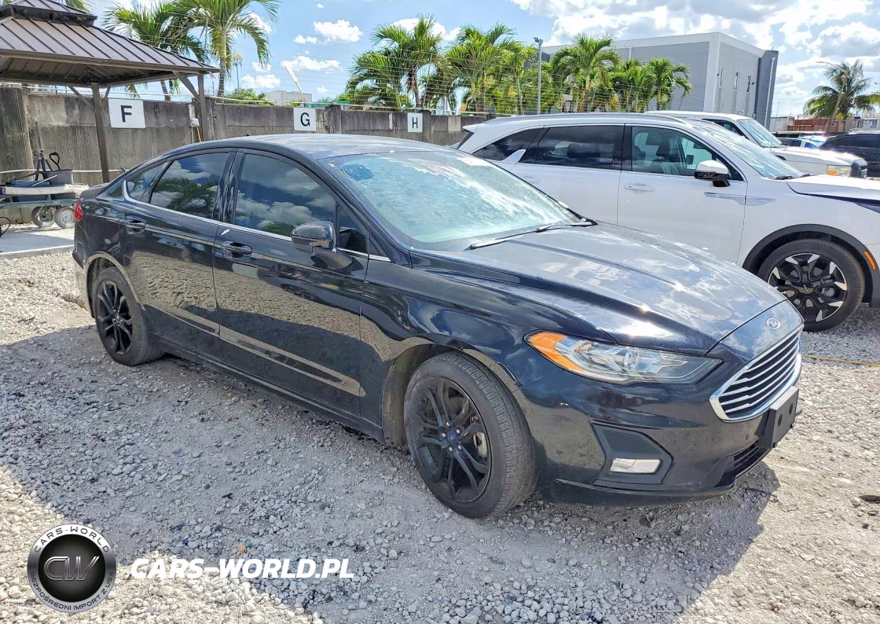 2020 Ford Fusion Se VIN:3FA6P0HD1LR155423 - 4