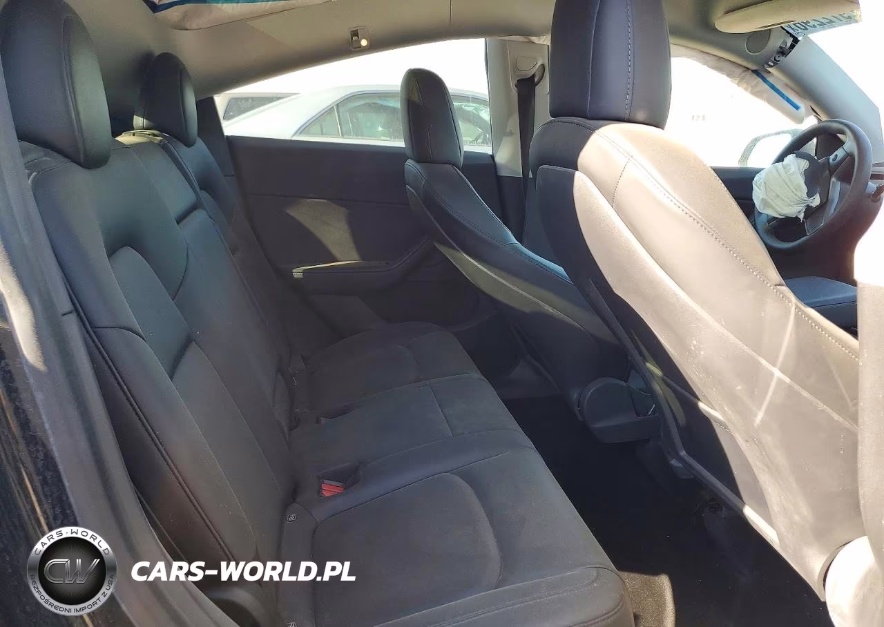 2021 Tesla Model Y VIN:5YJYGDEE6MF107961 - 10